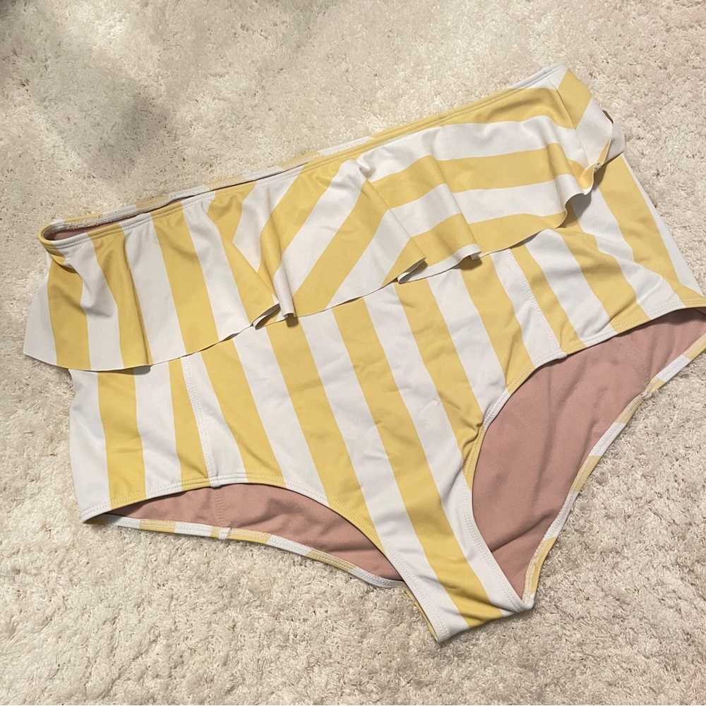 Kortni Jeane Peplum Swimwear Bottoms Size XXL